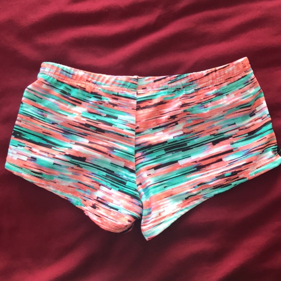 Swim suit - Picture 6 of 8